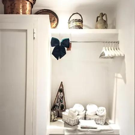 Il Pavone Bed & Breakfast 4*